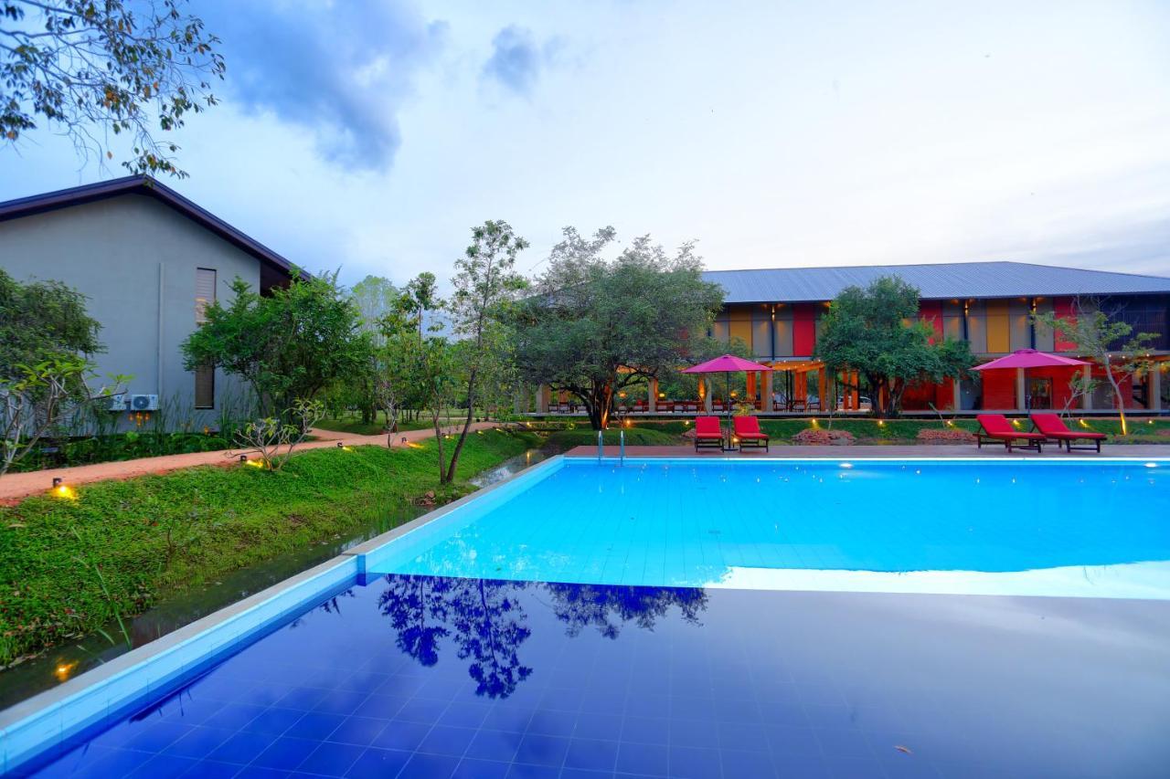 Tropical Life Resort And Spa Dambulla Exterior foto